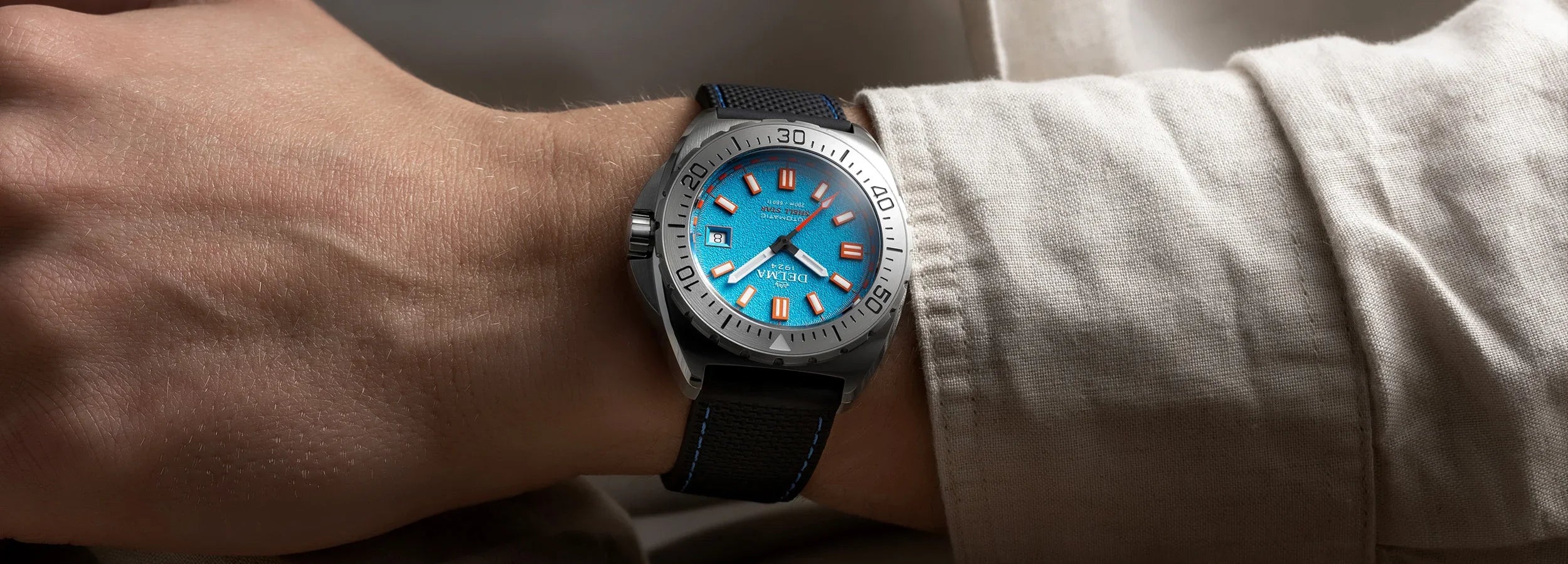 Delma Shell Star 41mm blue dial black rubber strap
