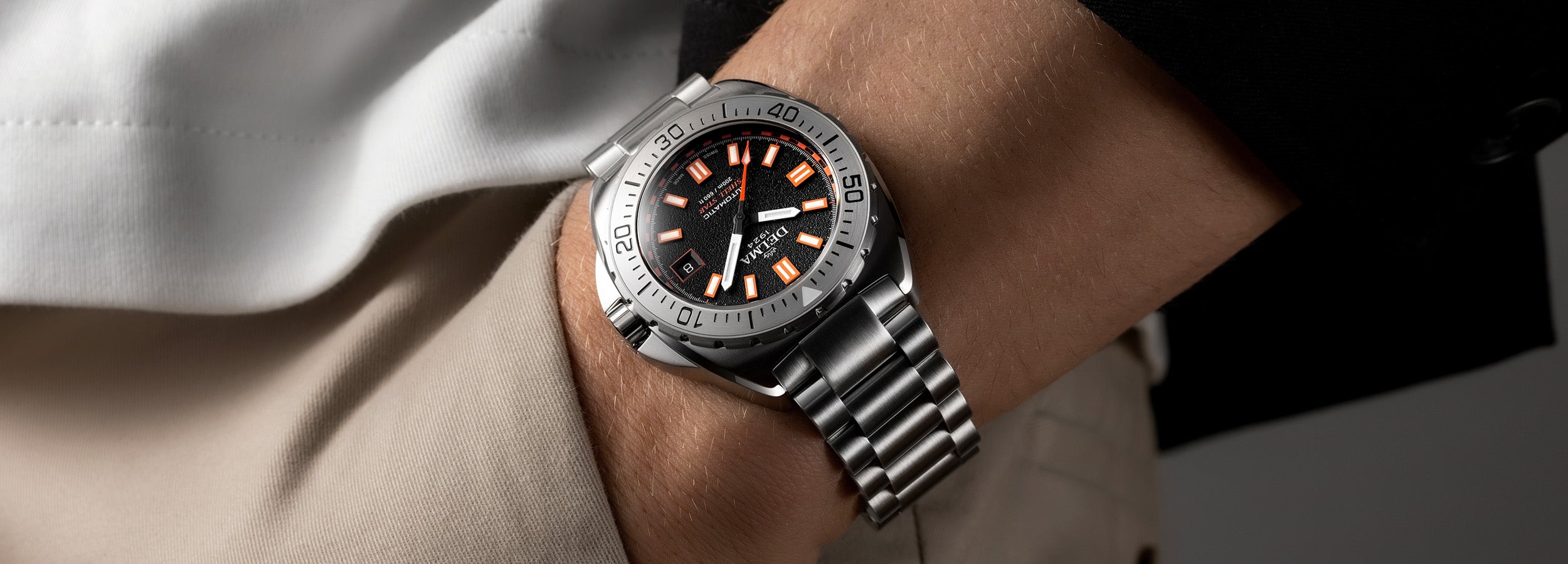 Delma Shell Star 41mm black dial stainless steel bracelet